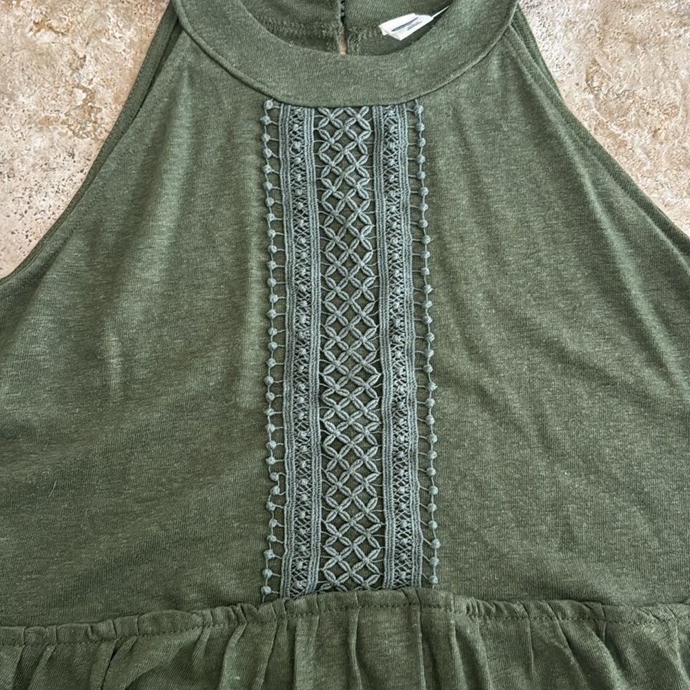 NWT women’s tank top medium - Picture 2 of 5